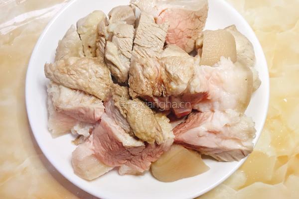 猪皮炖肉的做法图解5