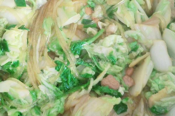 五花肉炖白菜粉条的做法图解4