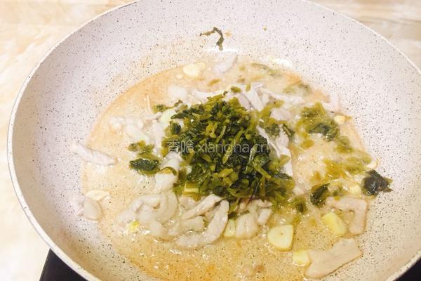 雪菜肉丝炒面的做法图解6