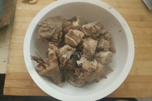 香菇土豆炖鸡的做法图解5