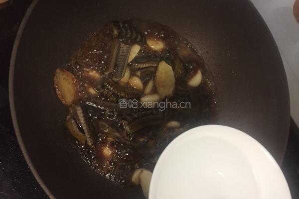 板栗炖黄鳝的做法图解15