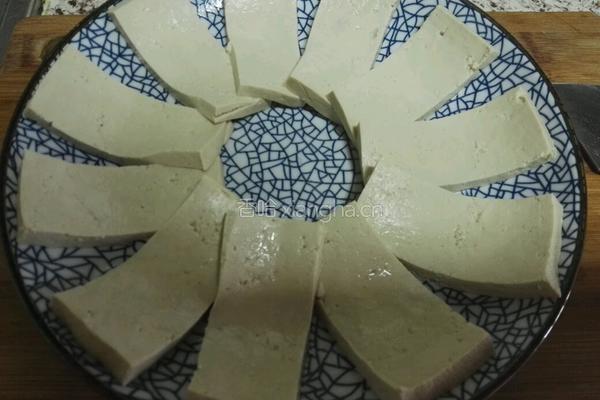 蛋蒸老豆腐的做法图解2