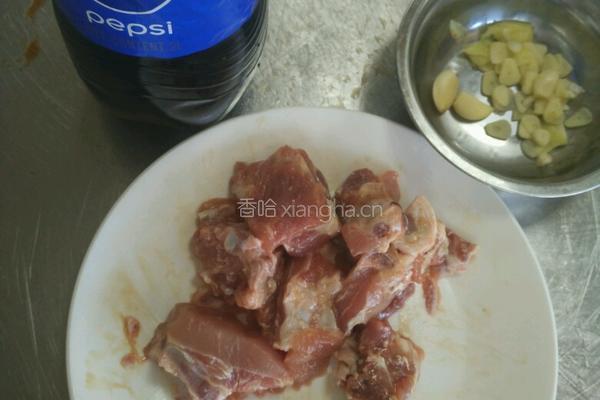 弄情可乐骨的做法图解1