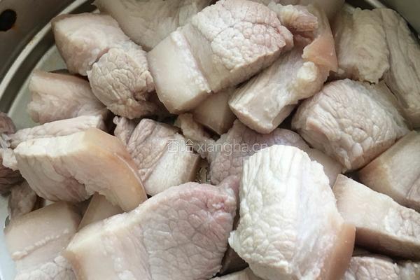 诱人的红烧肉的做法图解1