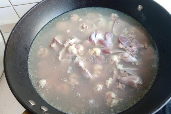 干锅鸡杂的做法图解1