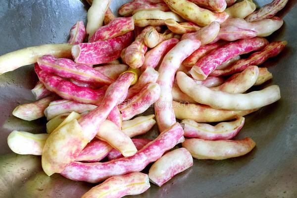 排骨炖豆角的做法图解2