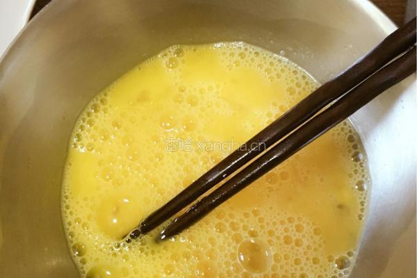 滑蛋虾仁的做法图解6
