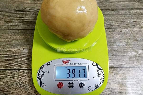 广式月饼(50克莲蓉蛋黄馅)的做法图解39