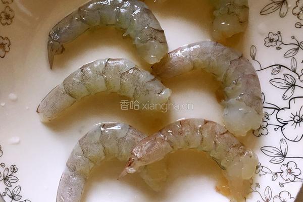 角瓜虾仁汤的做法图解2