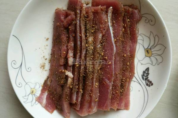 一口香椒盐排骨的做法图解1