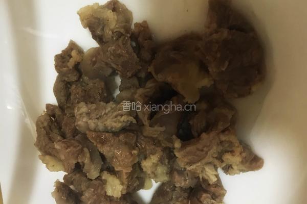 咖喱牛肉的做法图解1