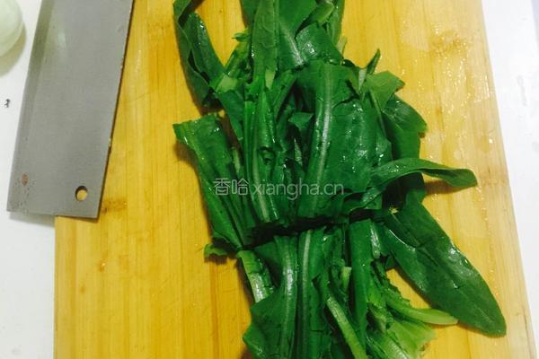蒜蓉油麦菜的做法图解2