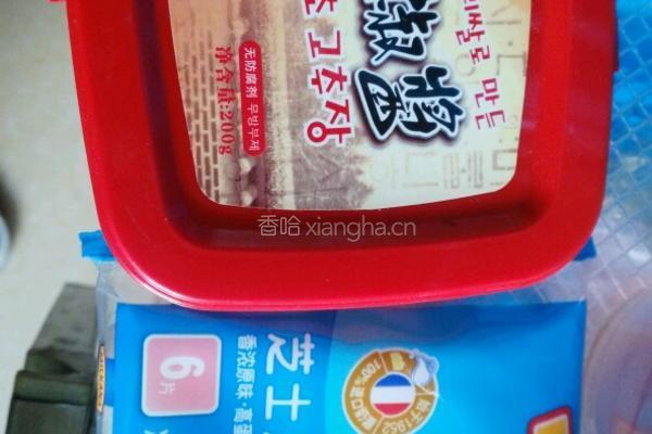 韩式芝士年糕火锅的做法图解1
