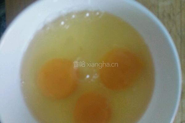 茼蒿炒鸡蛋的做法图解2