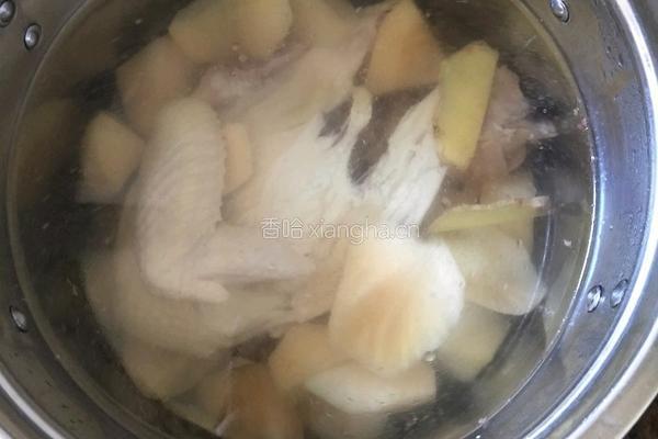 雪莲果煲鸡汤的做法图解6