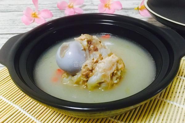 清炖棒骨汤的做法图解1