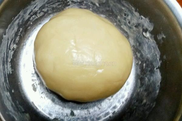 广式蛋黄月饼的做法图解7