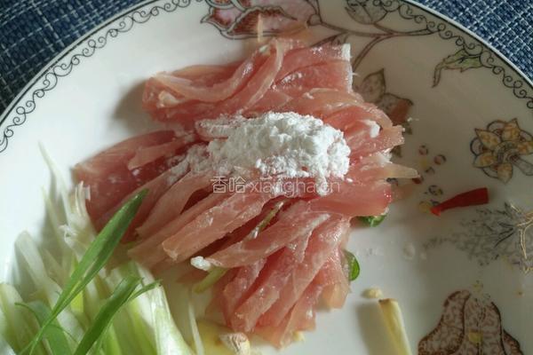 肉丝香干炒西芹的做法图解3