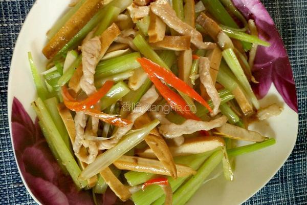 肉丝香干炒西芹的做法图解9