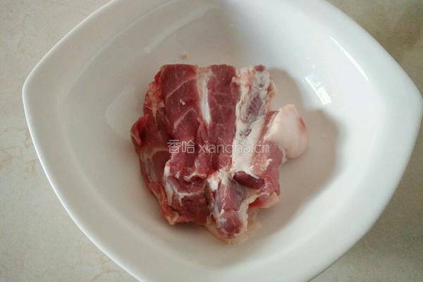 氽清汤肉丸的做法图解1