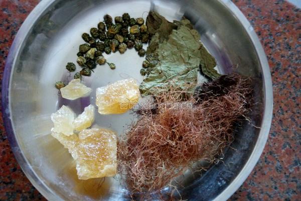 菊花祛湿饮的做法图解1