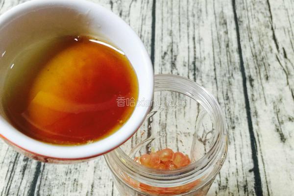 柠香蜂蜜石榴汁的做法图解4