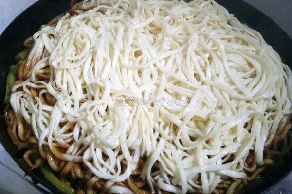 土豆豆角焖面的做法图解5
