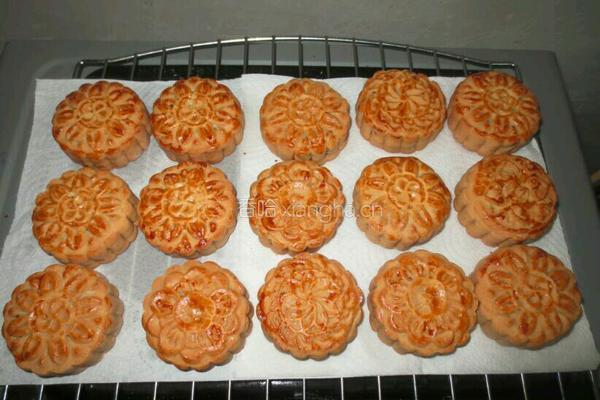 广式伍仁月饼的做法图解20