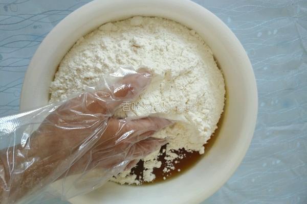 伍仁月饼的做法图解3