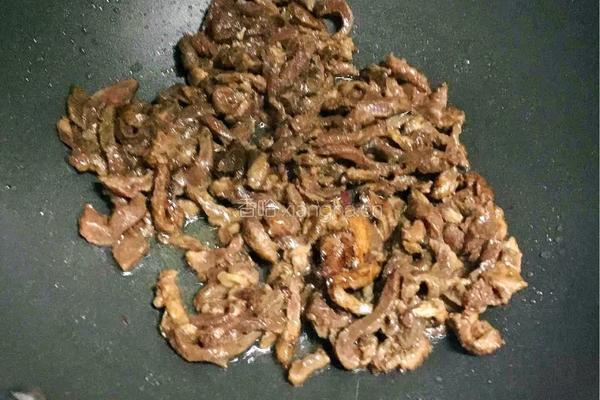 京酱肉丝卷饼的做法图解11