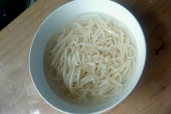 青菜肉丝炒面的做法图解4