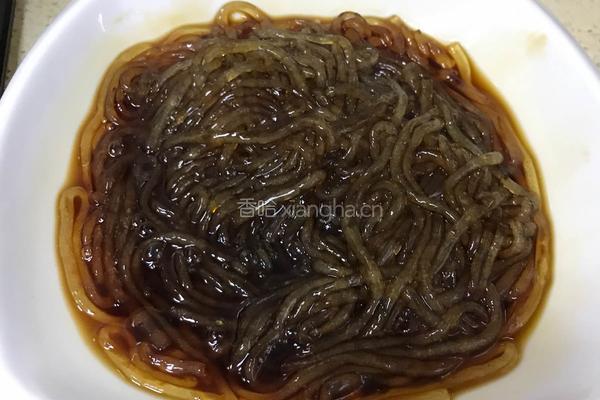 肉炒小白菜粉条的做法图解7