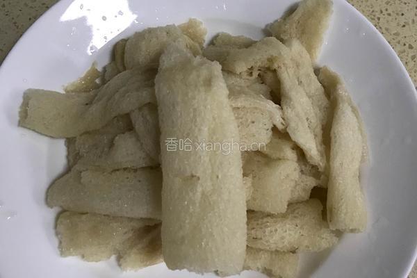 排骨竹荪枸杞汤 的做法图解3