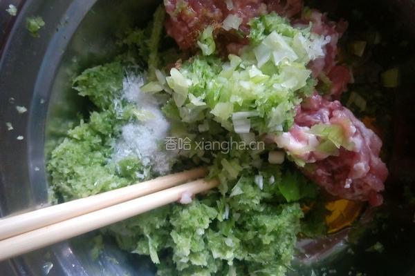 芹菜馅饺子的做法图解6