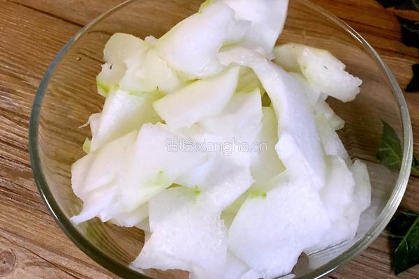 五花肉炒冬瓜的做法图解2