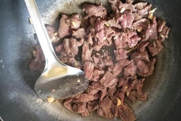 甜椒炒牛肉的做法图解7
