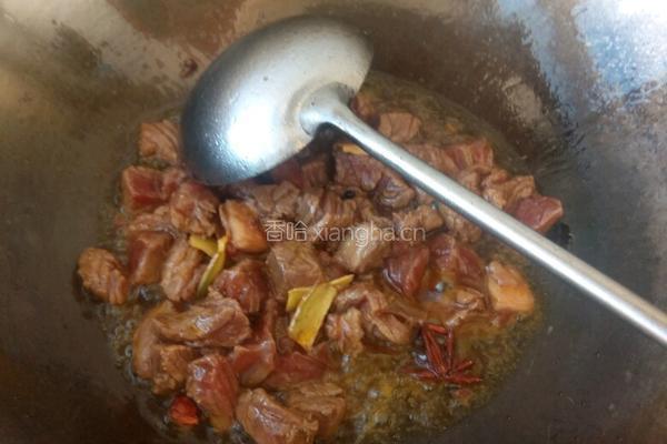 土豆烧牛肉的做法图解6