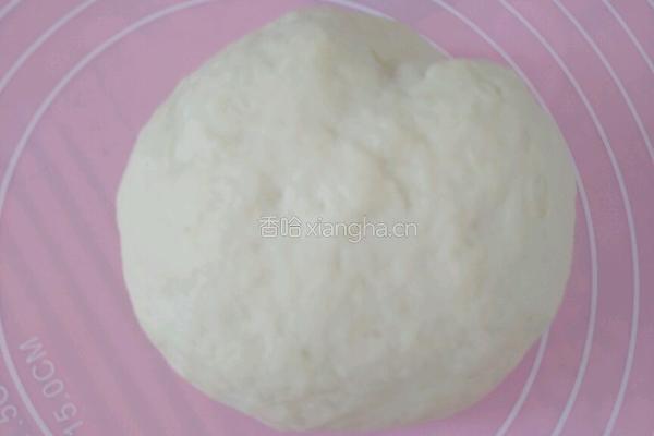红豆牛角面包的做法图解1