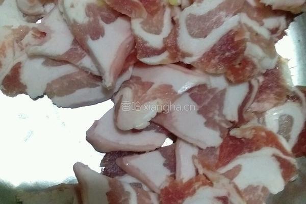 农家小炒肉的做法图解1