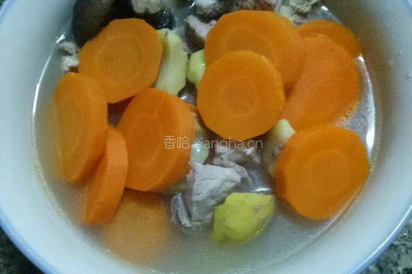 香菇板栗排骨汤