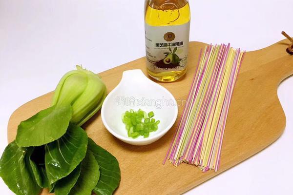 辅食美食分享【葱油拌面】12m+（碳水化合物）的做法图解1