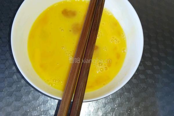 秋葵炒鸡蛋的做法图解2