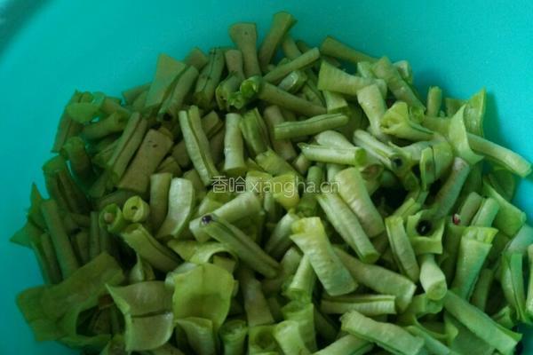 蒸豆角的做法图解1