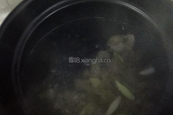 牛肉炖柿子的做法图解3
