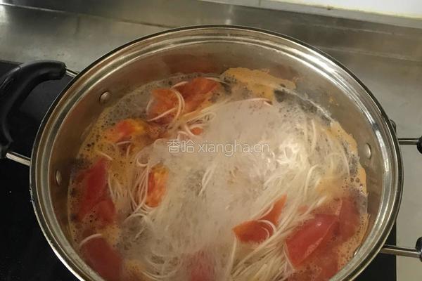 西红柿鹌鹑蛋面的做法图解7