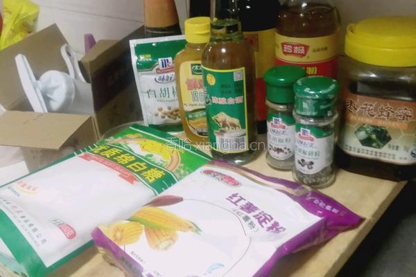 黑胡椒脆皮肠的做法图解1