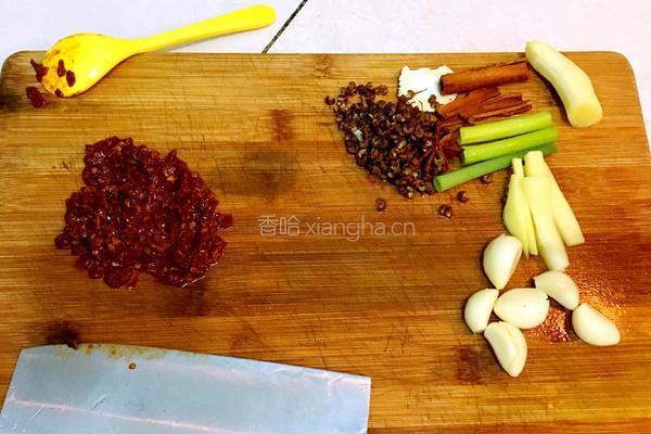 鸳鸯火锅的做法图解2