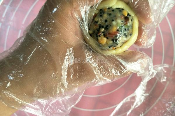 五仁馅月饼的做法图解11