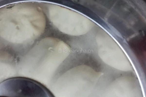 猪肉莲菜包子的做法图解10