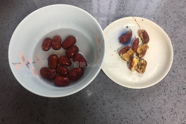 桂圆红枣粥的做法图解9